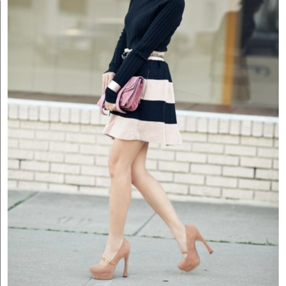 Pink and black striped BCBGeneration skirt sz 6